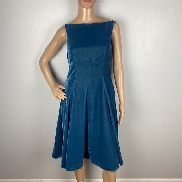 NEW GAL MEETS GLAM VELVET SWING MINI DRESS - Picture 2 of 9